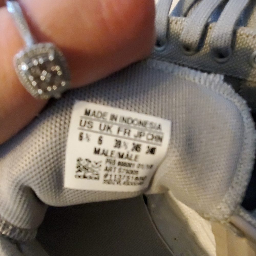 Like New Rare Superstar addidas - Picture 3 of 4